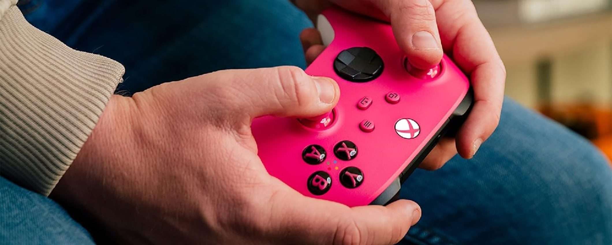 Controller Wireless Xbox: l'estroversa colorazione Deep Pink a un prezzo IMBATTIBILE