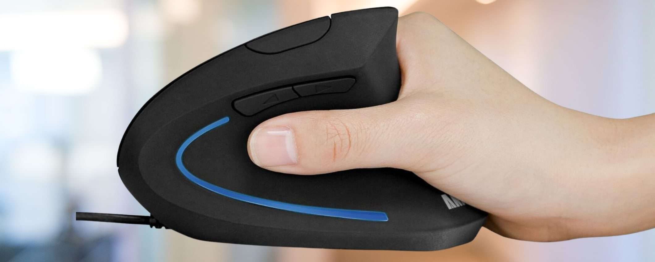 Mouse verticale a 13,99 euro: massima ergonomia con lo sconto Amazon