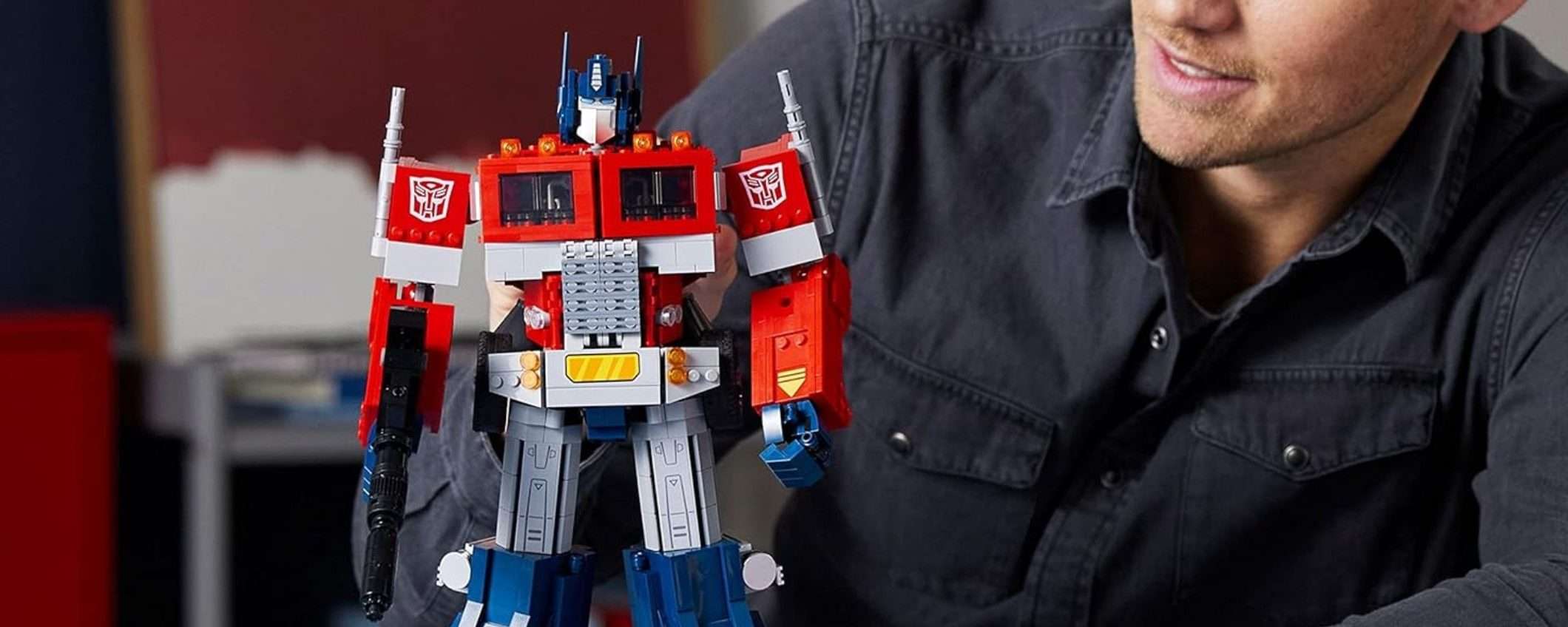 Il magnifico set LEGO Transformers Optimus Prime 2-in-1 è in OFFERTA su Amazon (-17%)