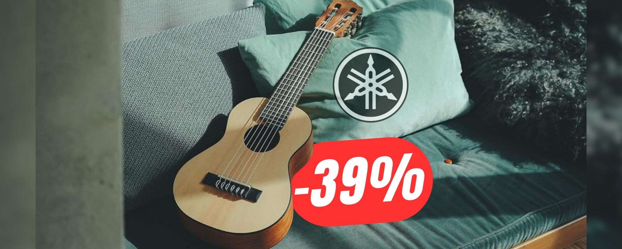 Questa CHITARRA Yamaha è grande come un Ukulele e costa 75€!