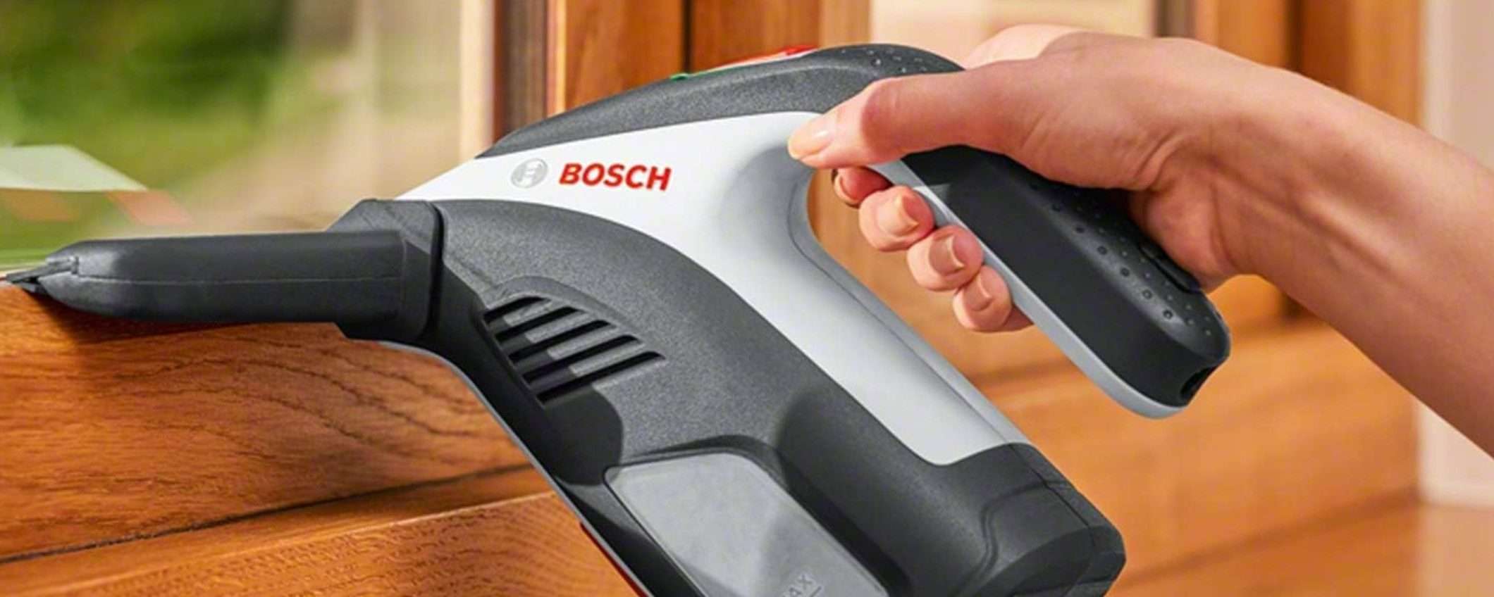 Bosch lo SVENDE: l'iconico lavavetri con aspiragocce in promo SHOCK (Amazon)