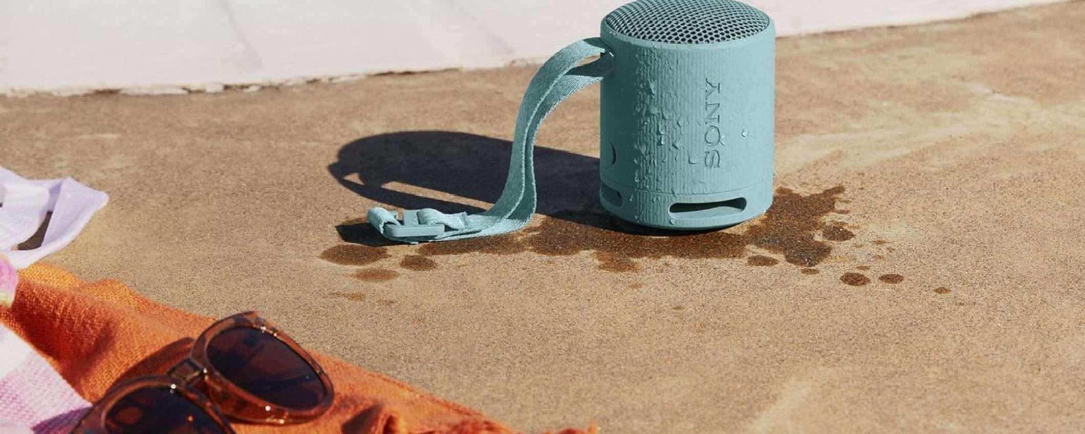 PICCOLO, POTENTE e PORTATILE: lo speaker Bluetooth Sony SRS-XB100 costa 39€