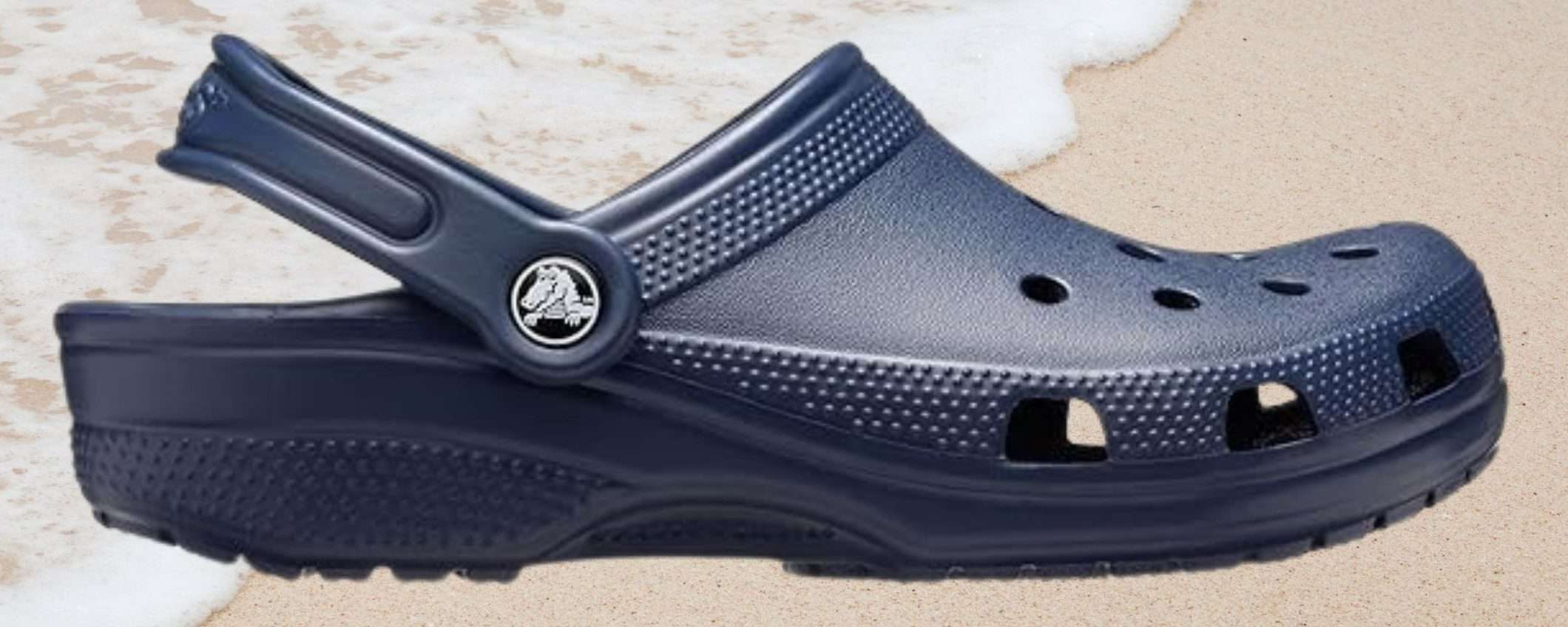 Scarpe Crocs da 25€ su Amazon: le INDISTRUTTIBILI in sconto fino al 50%