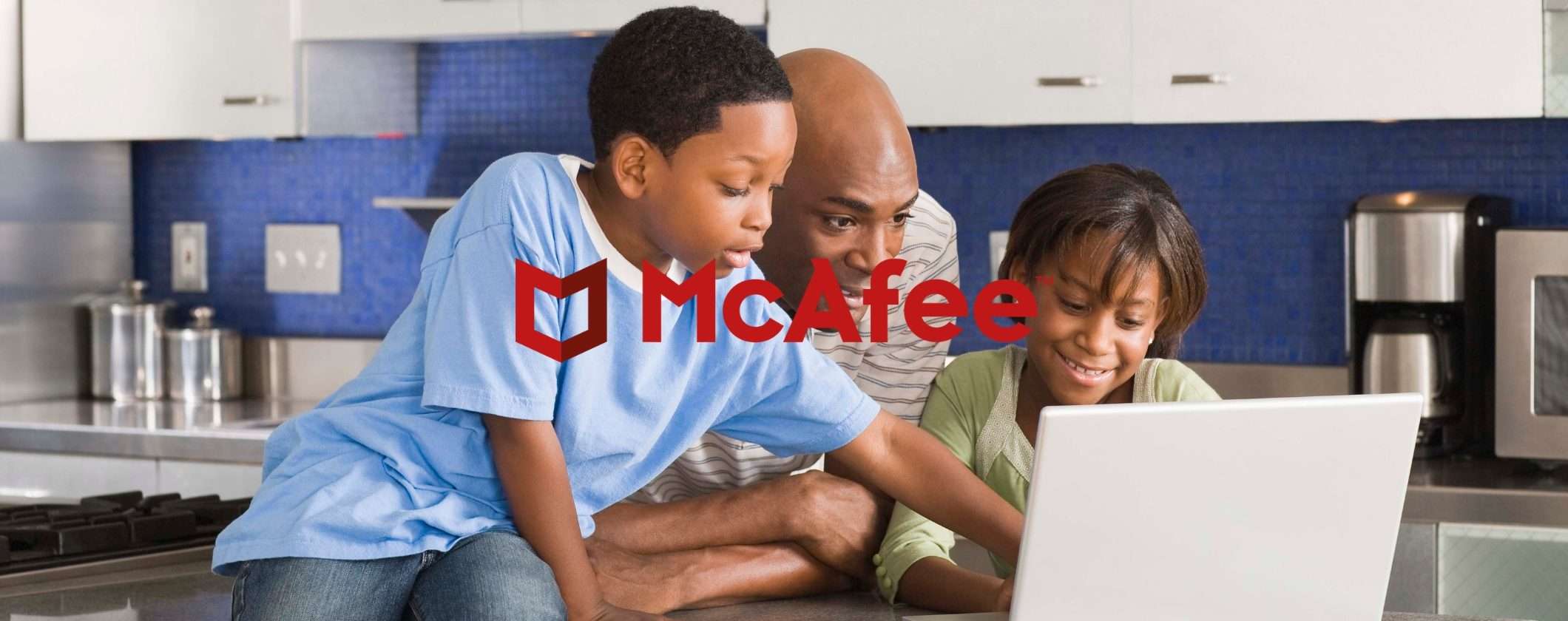 Antivirus + VPN su 10 dispositivi a soli 23€ con McAfee