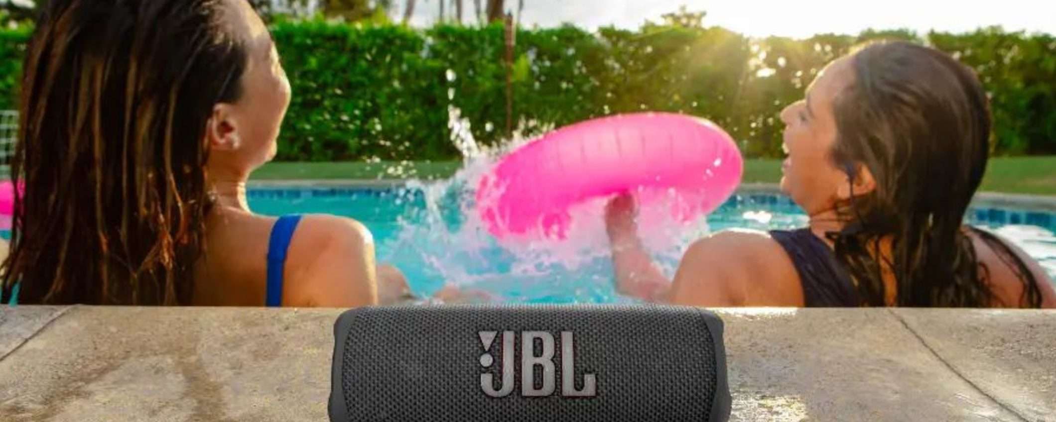 Audio POTENTE a 360° e 12 ore di autonomia: JBL Flip 6 crolla del 41% su Amazon