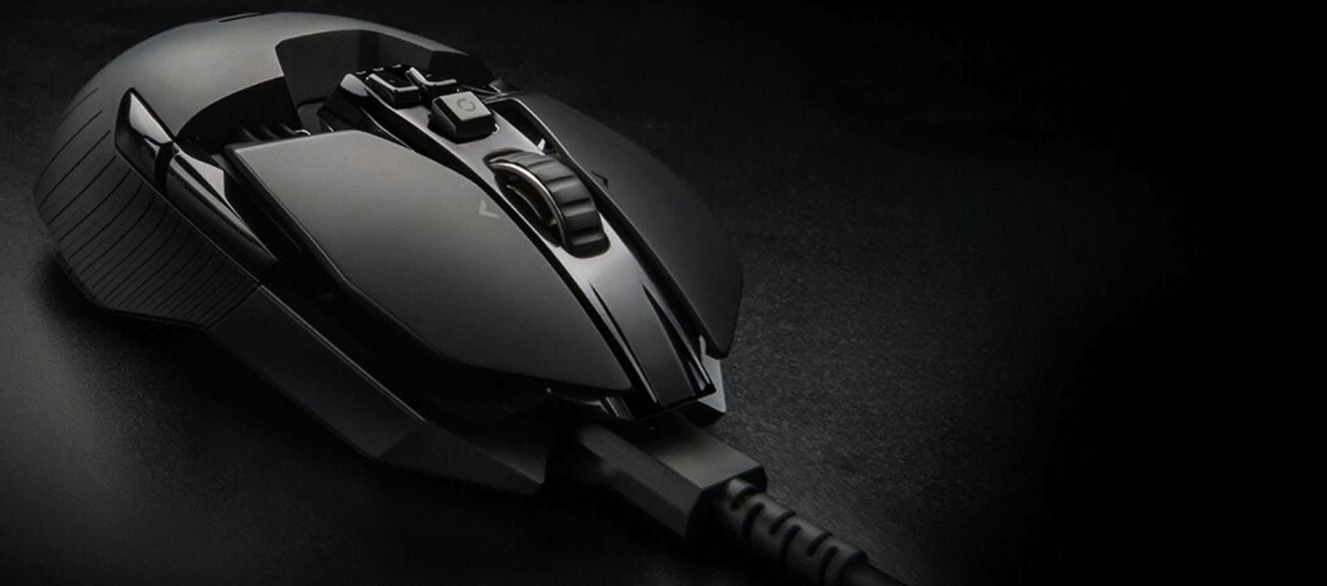 Logitech G903 Lightspeed, sconto del 30%: sensore Hero 25K e autonomia estrema