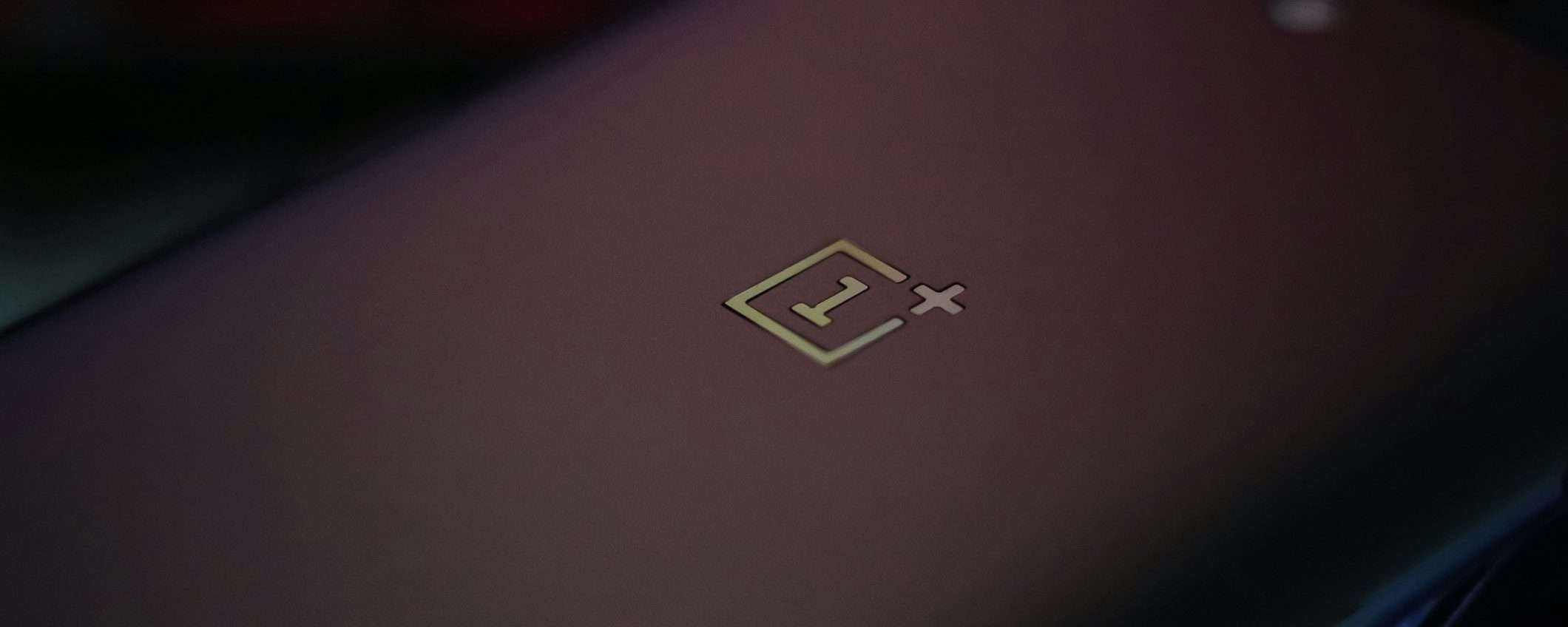 OnePlus 13 arriverà presto: l'azienda ha svelato la finestra di lancio