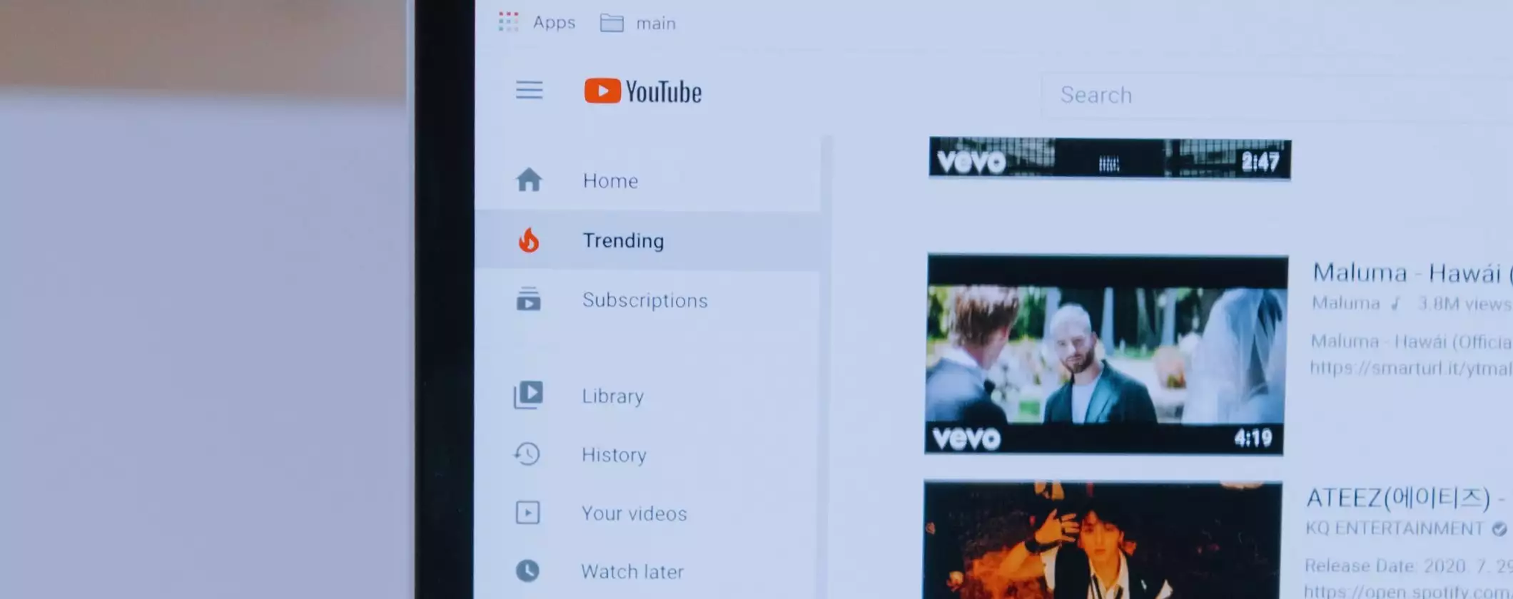 YouTube: brutte notizie per gli abbonati, in arrivo aumenti folli