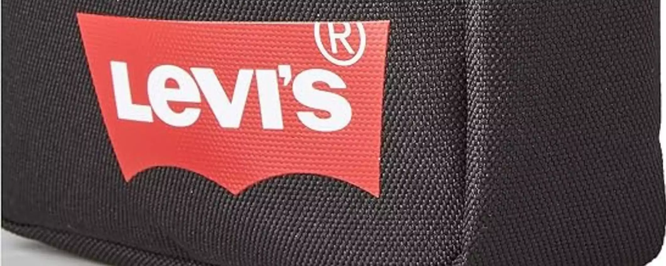 Levi's da 14,99€ su Amazon: abbigliamento e accessori a prezzo sensazionale