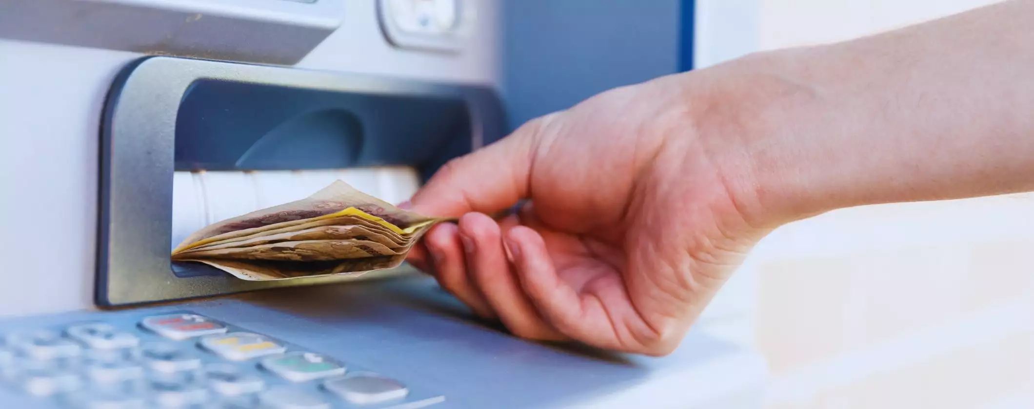 Bancomat e cash trapping: la truffa che minaccia i tuoi soldi