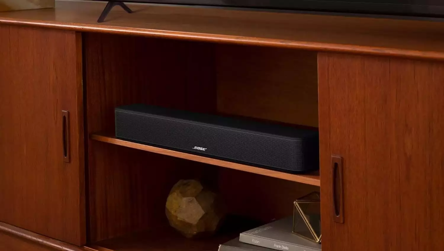 Bose Solo Soundbar Serie 2 in offerta: design compatto e qualità estrema