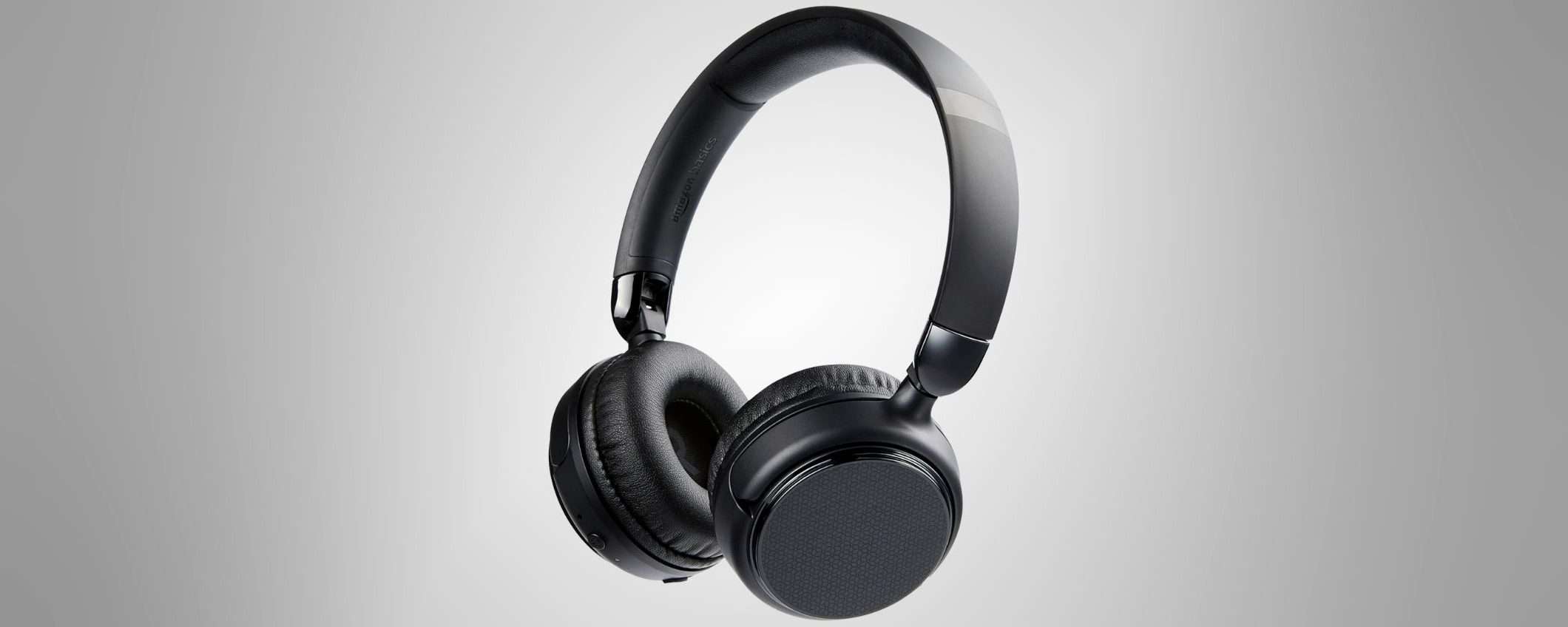 Cuffie wireless Amazon: 35 ore di musica in offertissima a 17 euro