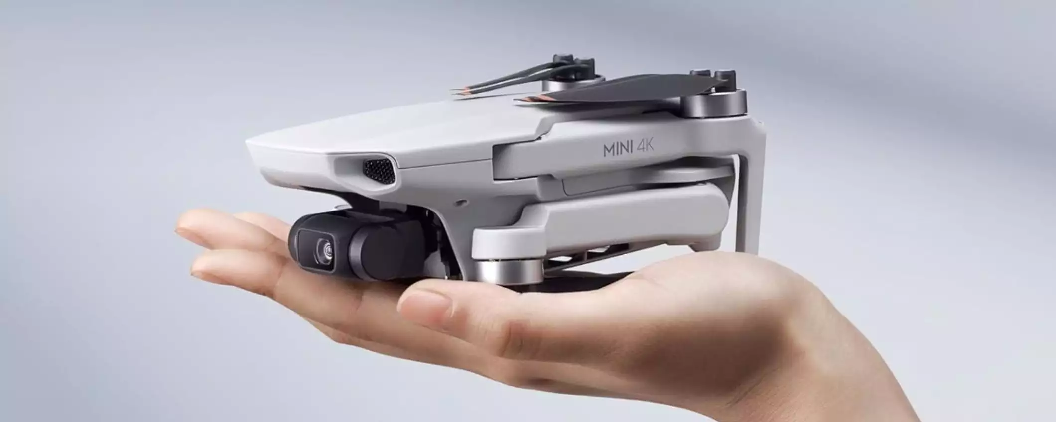 DJI Mini 4K: il drone leggerissimo è in sconto al minimo storico Amazon