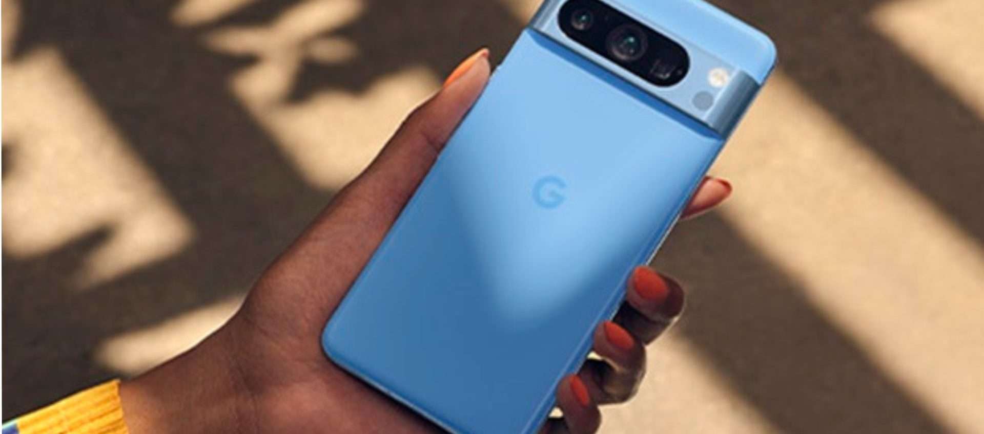 Il Google Pixel 8 Pro è in offerta su Amazon a meno di 650€