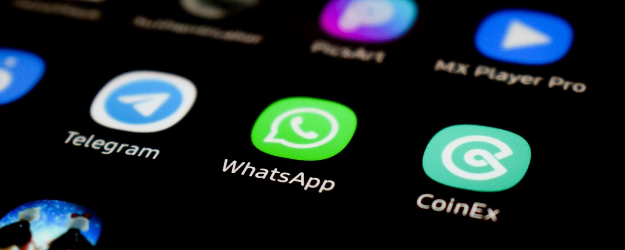 Come usare il codice segreto di WhatsApp per le chat con il lucchetto