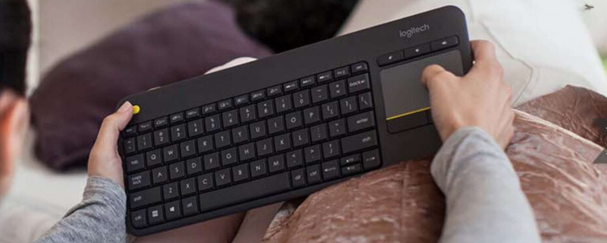 Logitech K400 Plus: tastiera wireless con touchpad integrato multipiattaforma