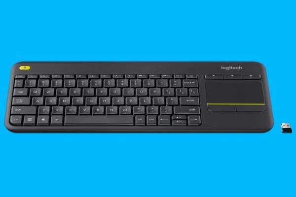 logitech-k400-plus-tastiera-wireless-touchpad-integrato