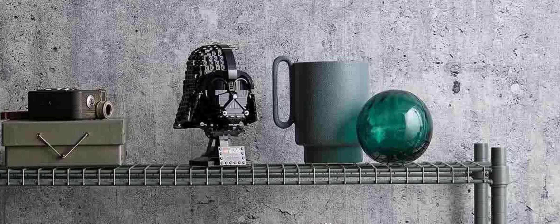 Set LEGO Star Wars: il casco di Darth Vader torna in super sconto (-30%)