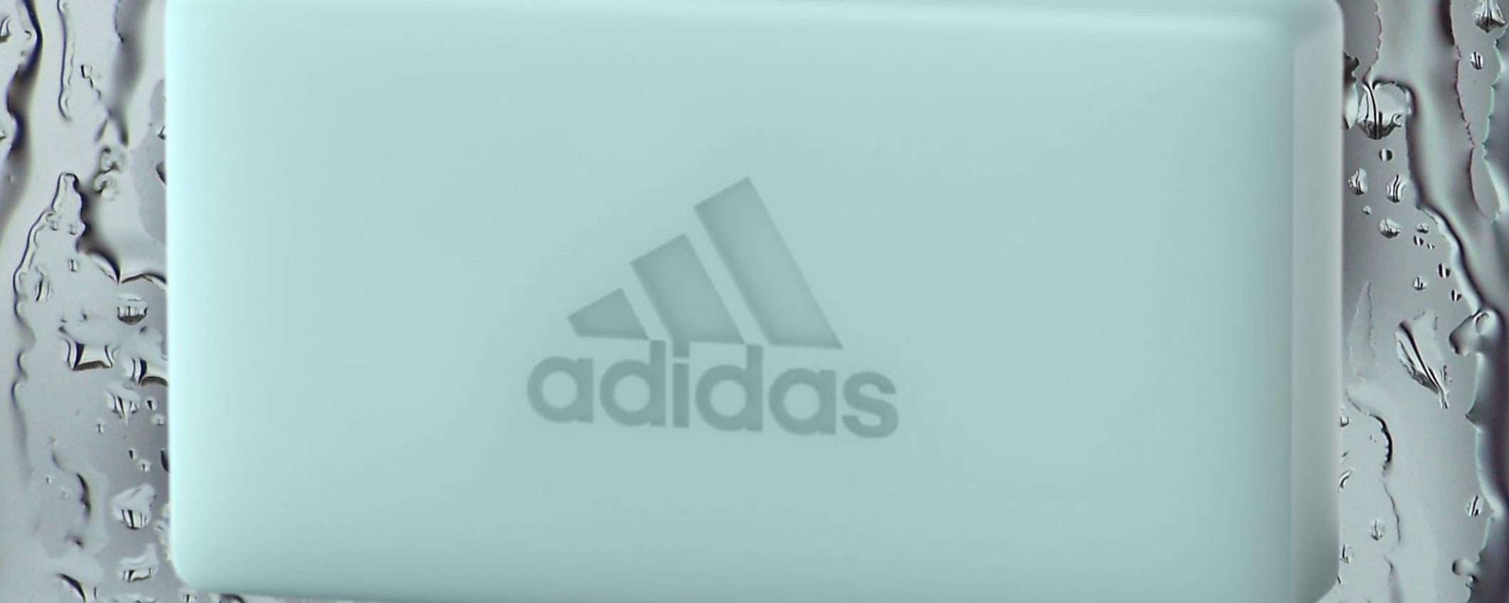 Adidas ha fatto un sapone solido per doccia ed è SPETTACOLARE (3,90€)