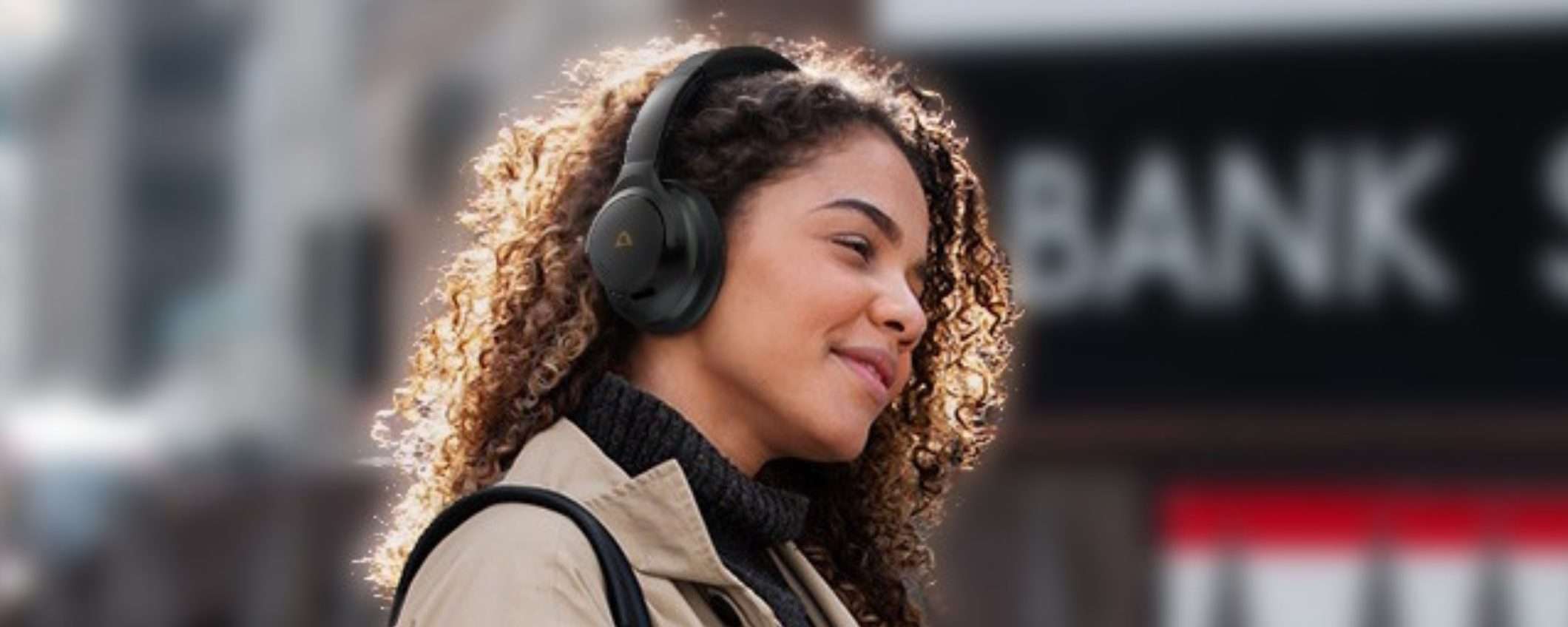 Cuffie Bluetooth da 75h di audio e riduzione rumore in sconto del 43%