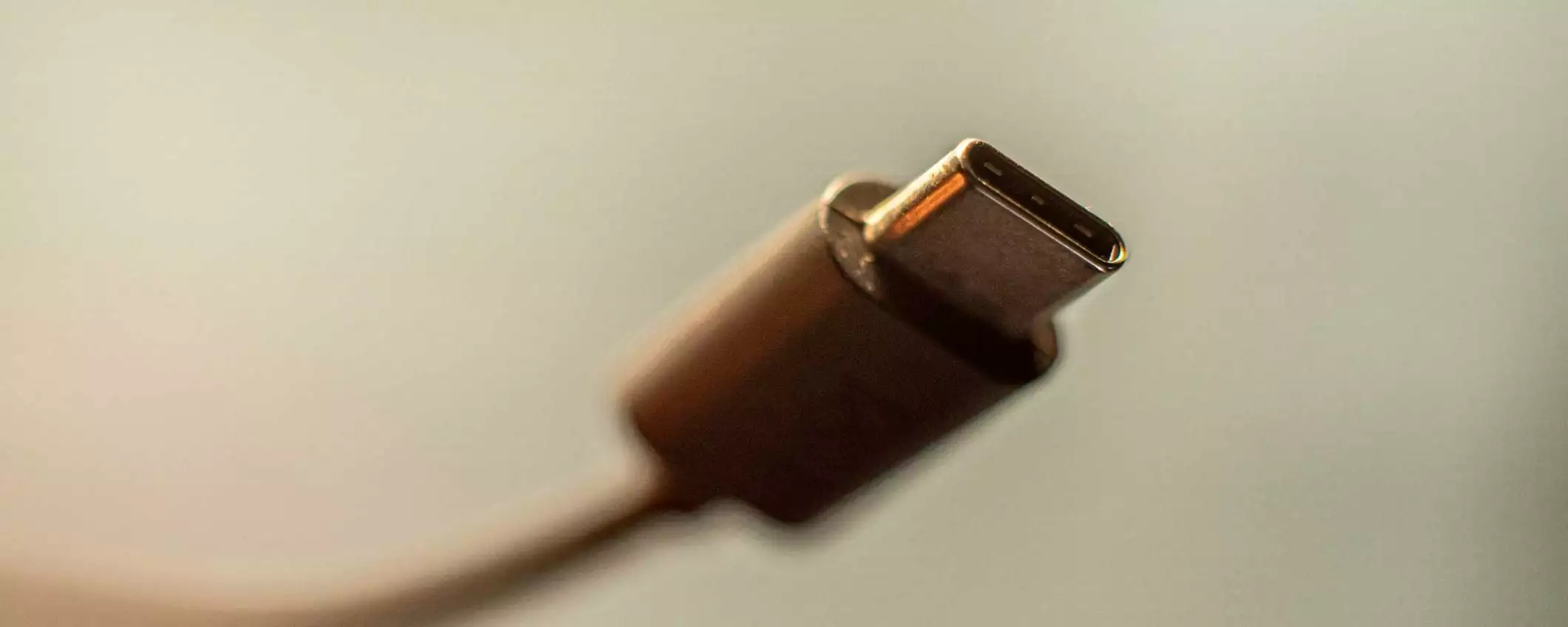 USB-C, ora è obbligatorio per tutti in Europa (Apple compresa)