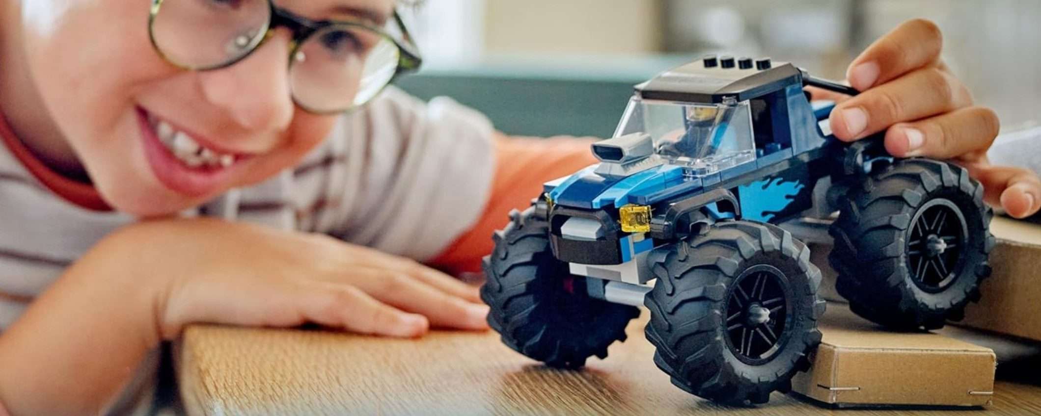 LEGO City Monster Truck Blu: offerta Amazon per un regalo imperdibile