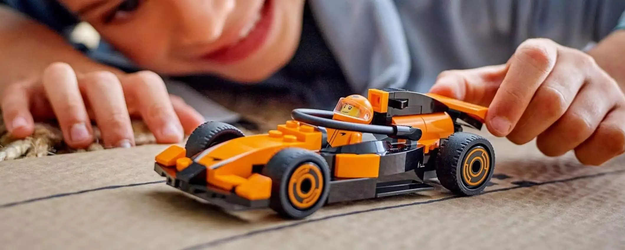 Il set LEGO della McLaren di F1 costa POCHISSIMO su Amazon