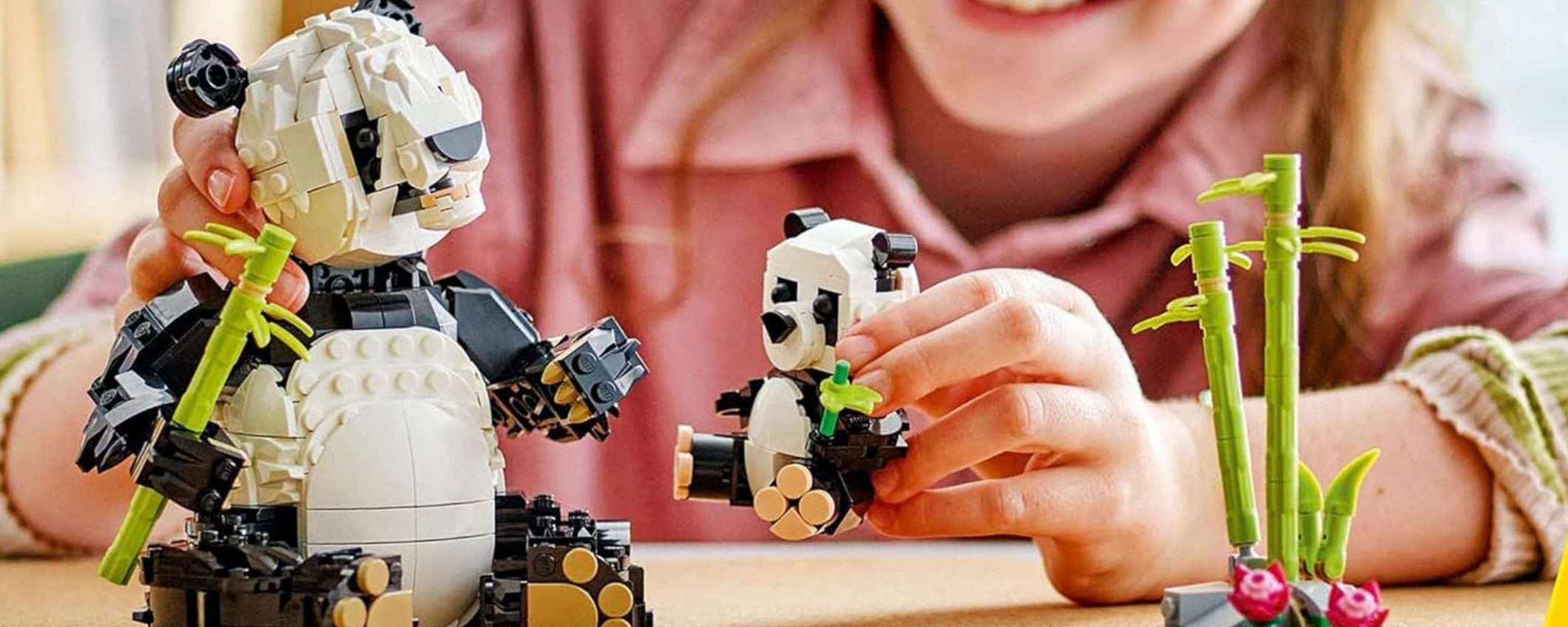 Il set LEGO 3-in-1 Panda, che si trasforma in Pinguino e Orca, è disponibile su Amazon