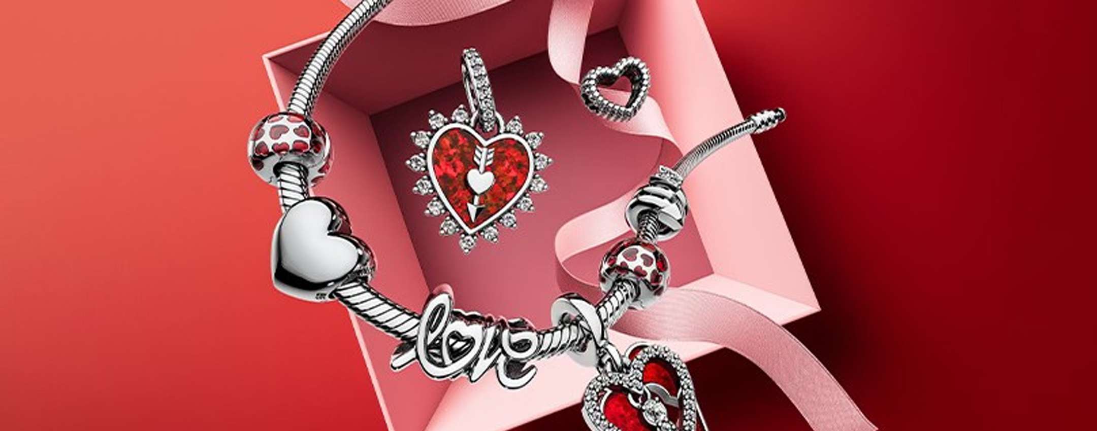 Super promo Pandora: bracciali e charm a soli 25 euro