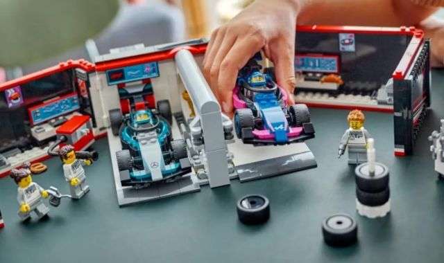 Set LEGO City Garage F1