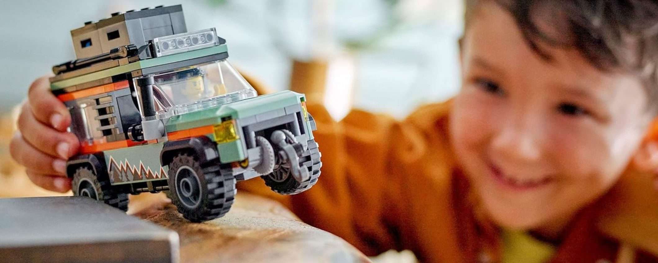 Jeep giocattolo LEGO: super prezzo su Amazon con lo sconto (-20%)