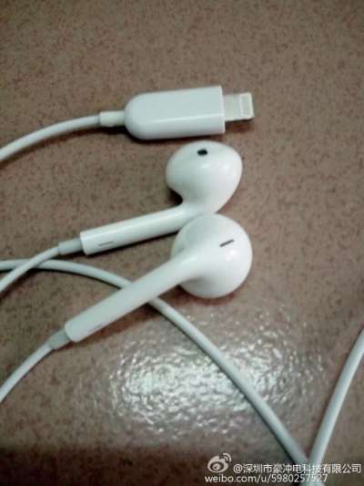 Apple auricolari Lightning (Weibo)