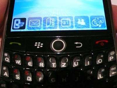 BlackBerry 8900 Javelin 