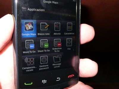 BlackBerry Bold 9520 Storm 2 