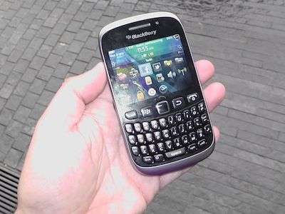 BlackBerry Curve 9320