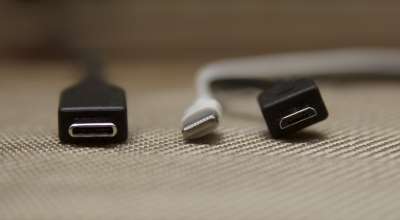 USB Type-C, Apple Lightning, microUSB