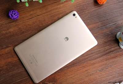 Huawei MediaPad M2 (retro)