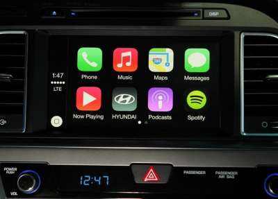 Infotainment Hyundai Sonata con CarPlay