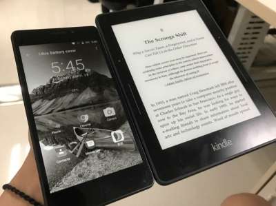 Il Vernee Thor E e un lettore Kindle