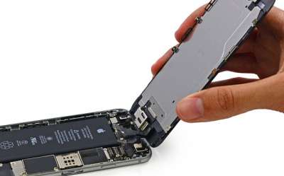 La batteria a celle di combustibile dentro l'iPhone 6