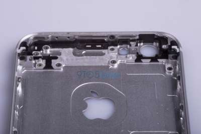 iPhone 6S, particolare della struttura interna (fonte 9to5mac)