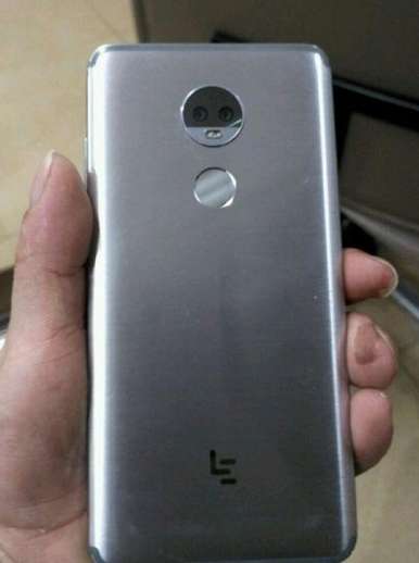 LeEco Le Max 3 (back)