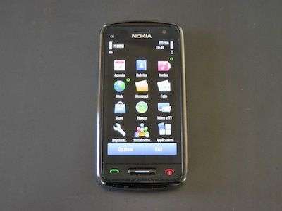 Nokia C6-01