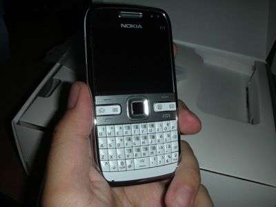 Nokia E72 White Edition