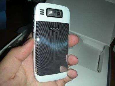 Nokia E72 White Edition