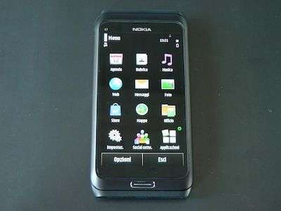 Nokia E7