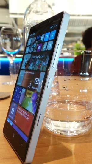 Nokia Lumia 930