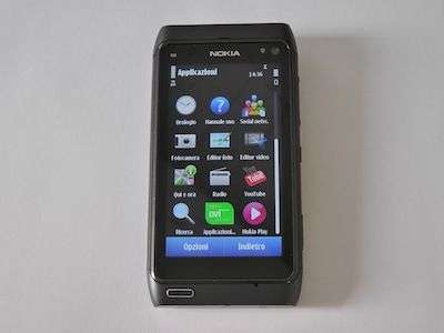 Nokia N8