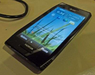 Nokia X7-00