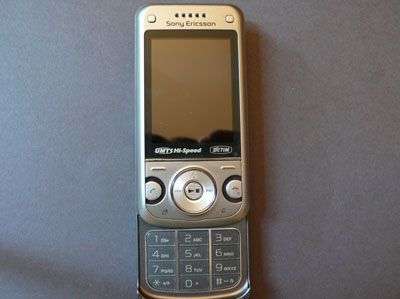 Sony Ericsson W760 